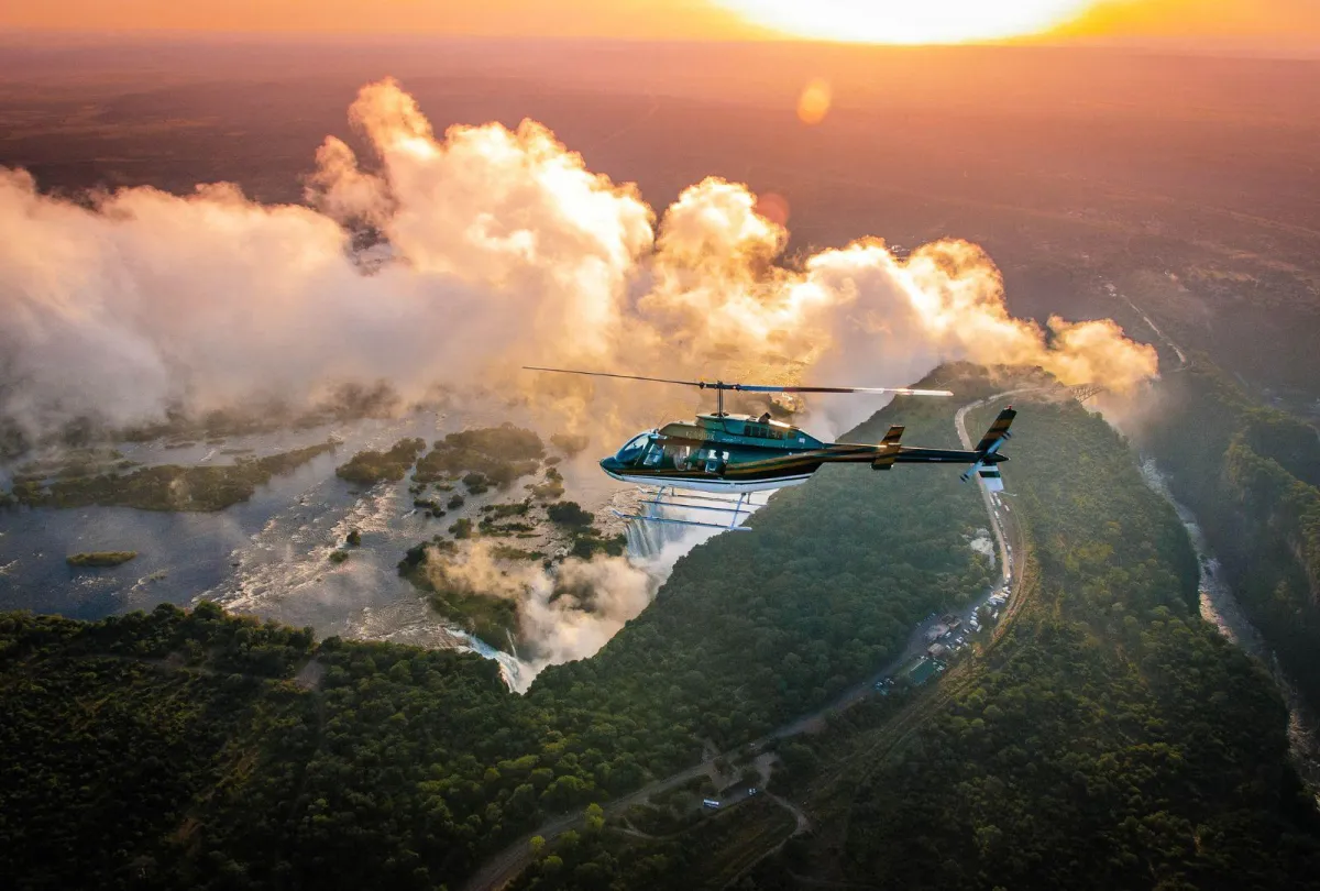 flight-of-angels-helicopter-experience-over-thundering-vic-falls_7377d849afdaaf98a9d8db3bf5dd57e9