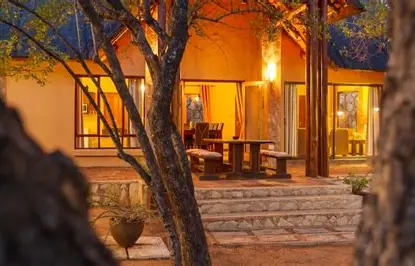 Warthogs Rest Lodge