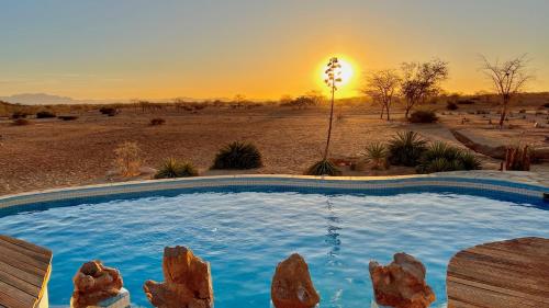 Solitaire Mountain Lodge or Similar