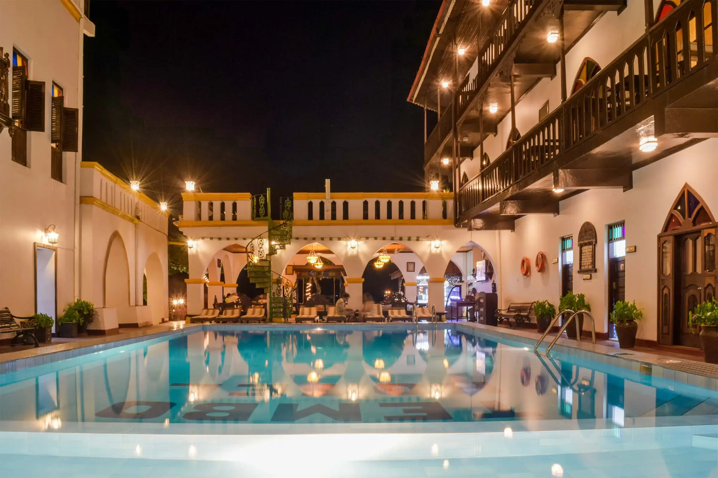  Tembo Hotel 