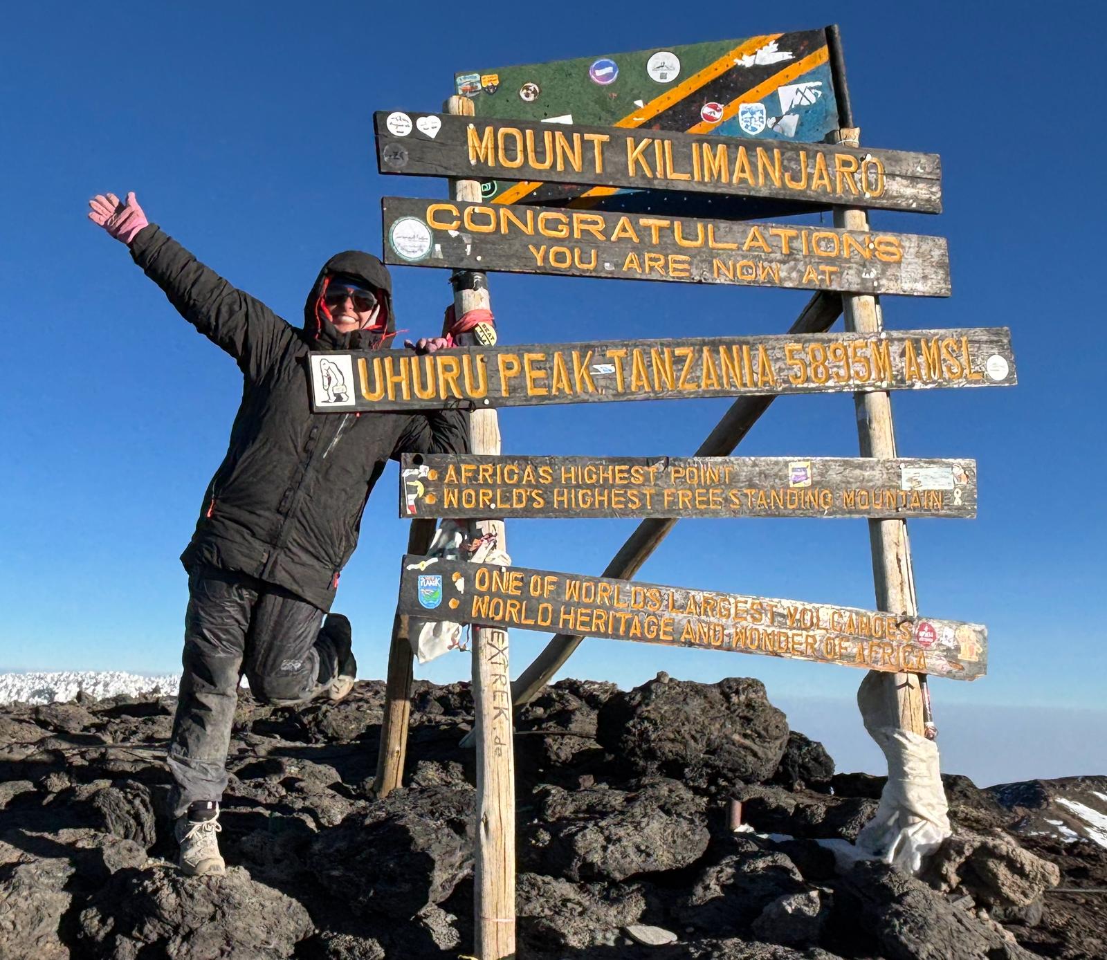 通过熔岩塔的乞力马扎罗山北线路线-通过熔岩塔适应的终极冒险 - 1