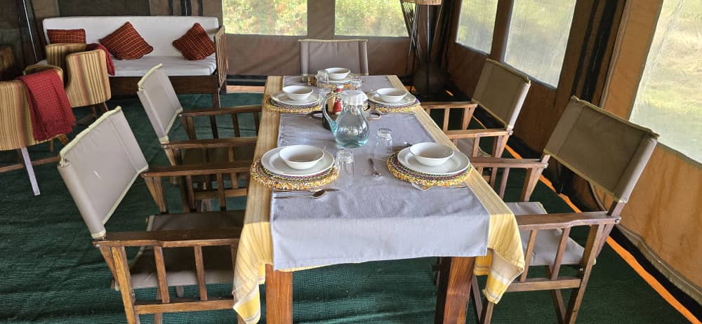 Mbuni Serengeti Camp